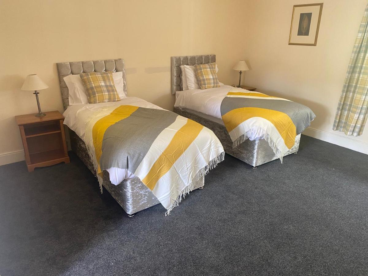 The Coach And Horses Bed and Breakfast Winchester Eksteriør billede